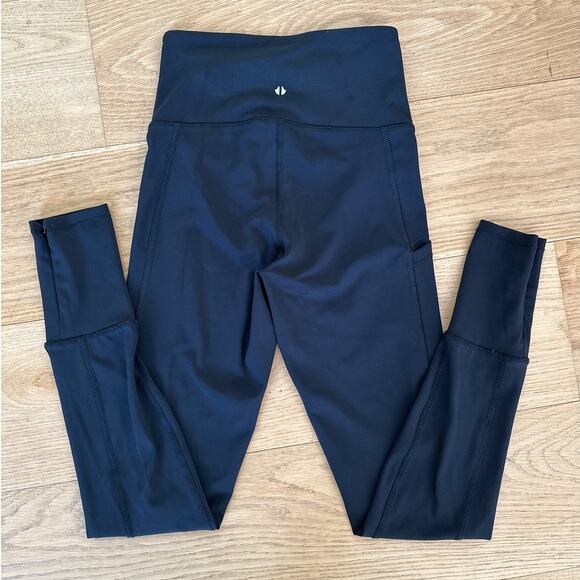 Thrive Societe - Zip Ankle High Waist Leggings in Black - Picture 5 of 5